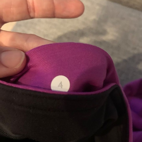 Lululemon Reversible Leggings - Picture 4 of 4